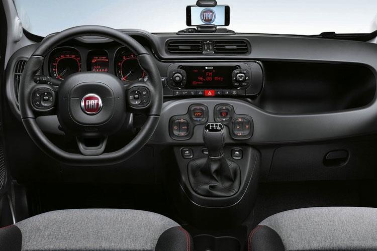 Fiat Panda Hatch 5Dr 1.0 MHEV 70PS Cross 5Dr Manual [Start Stop] inside view